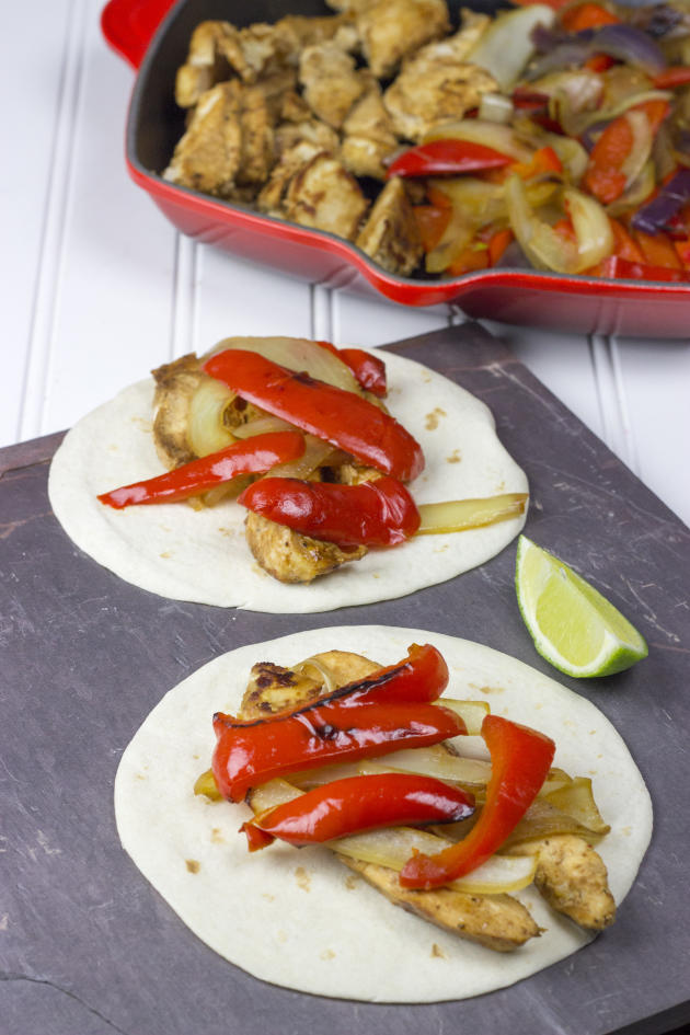 Homemade Chilis Chicken Fajitas For The Dinner Win Food Fanatic