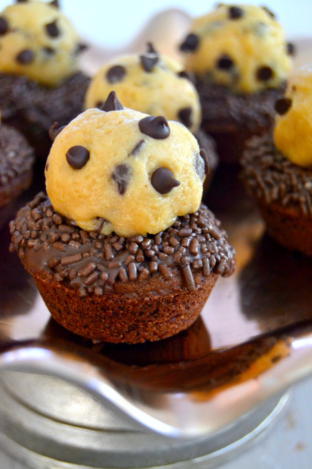 Chocolate Chip Cookie Dough Brownie Cups - Food Fanatic