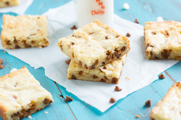 White Chocolate Brownies with Cinnamon Chips Photo