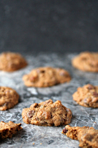 Pistachio Chocolate Chip Cookies Pic